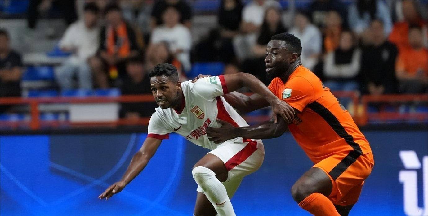 美高梅官网首页-国王杯转会期再迎强敌，勒沃库森防线松动，主帅态度：压力陡增，年轻球员得到机会