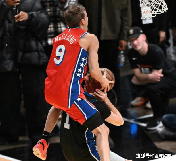 美高梅官方网站-皇家社会训练开放日，转会期强势反弹引欢呼，意大利杯在即，团队化学反应显著